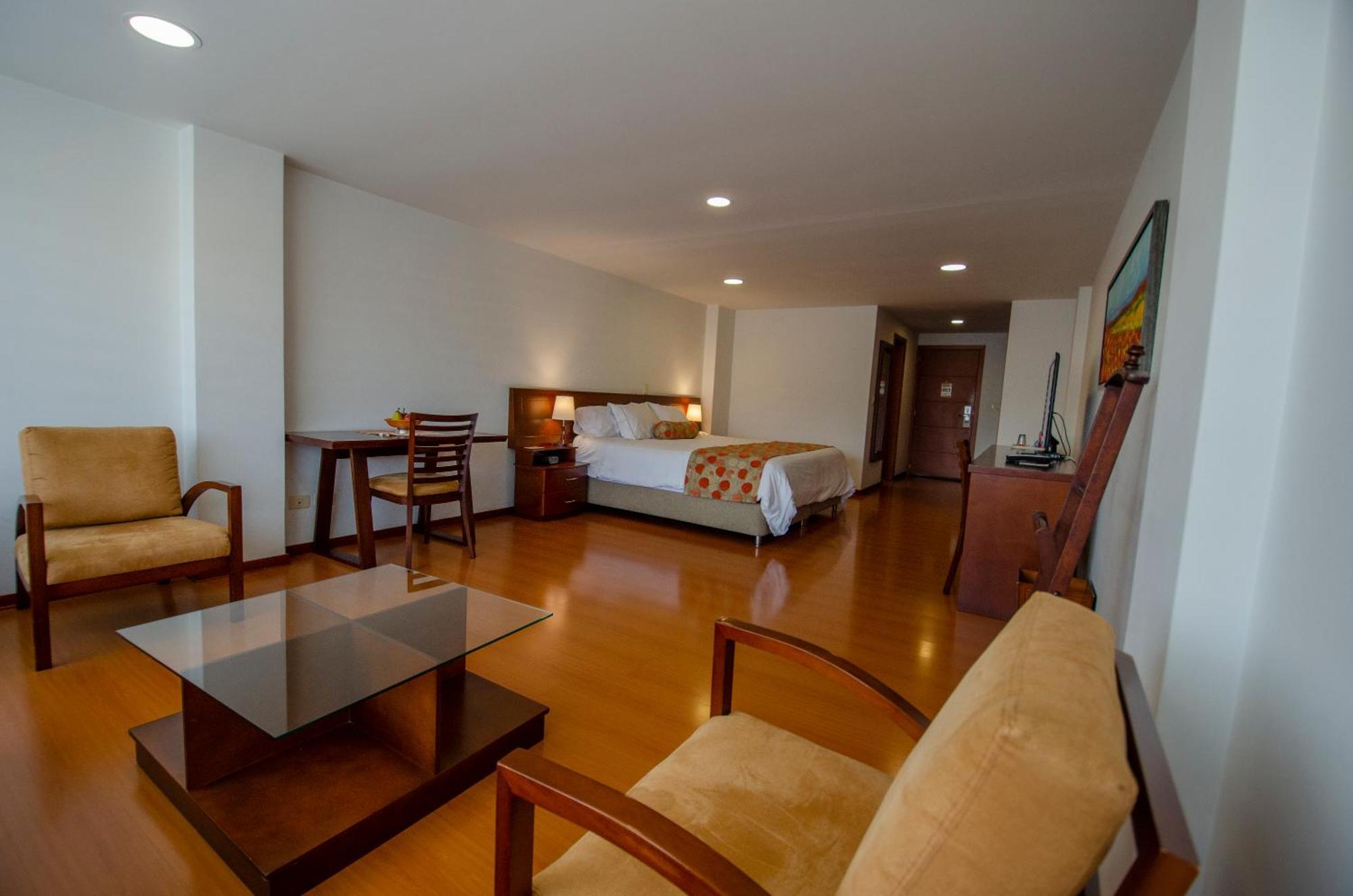 פאסטו Hotel Cuellars מראה חיצוני תמונה